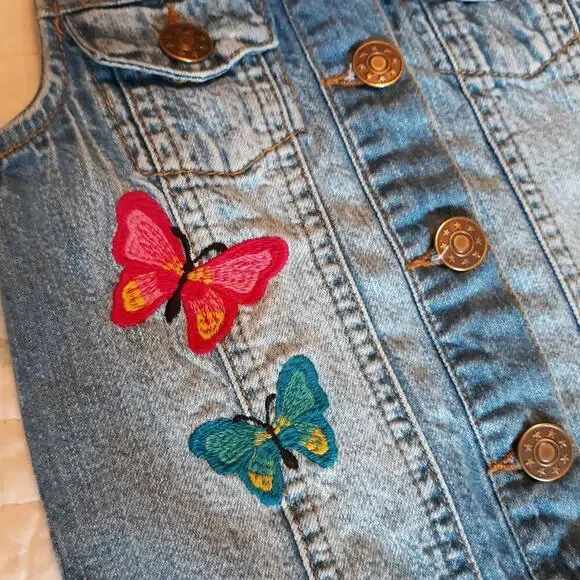 Sophia & Sam Denim Vest Size 18 mth Embroidered Butterflies Buttons Up - Picture 4 of 7